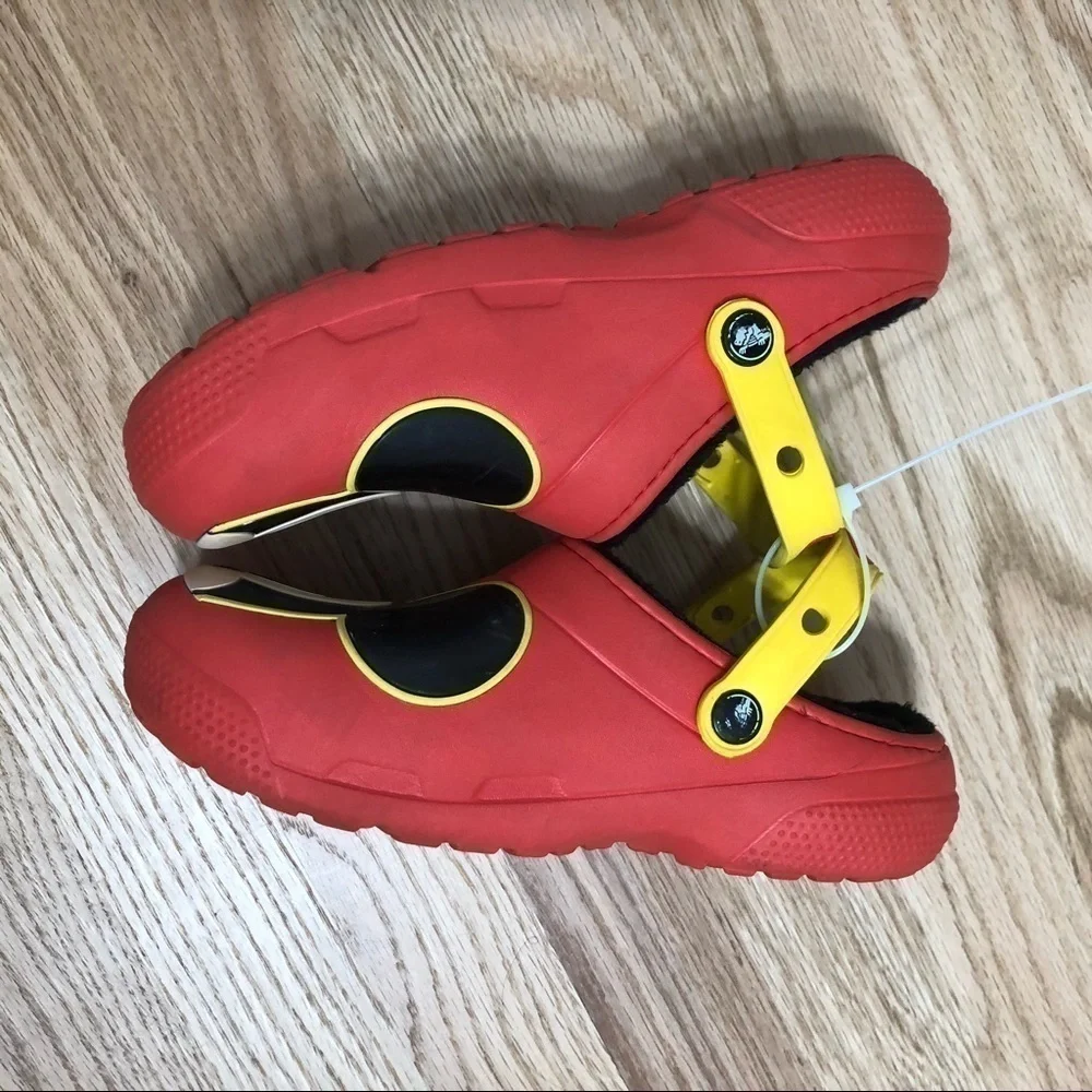 CROCS black bu